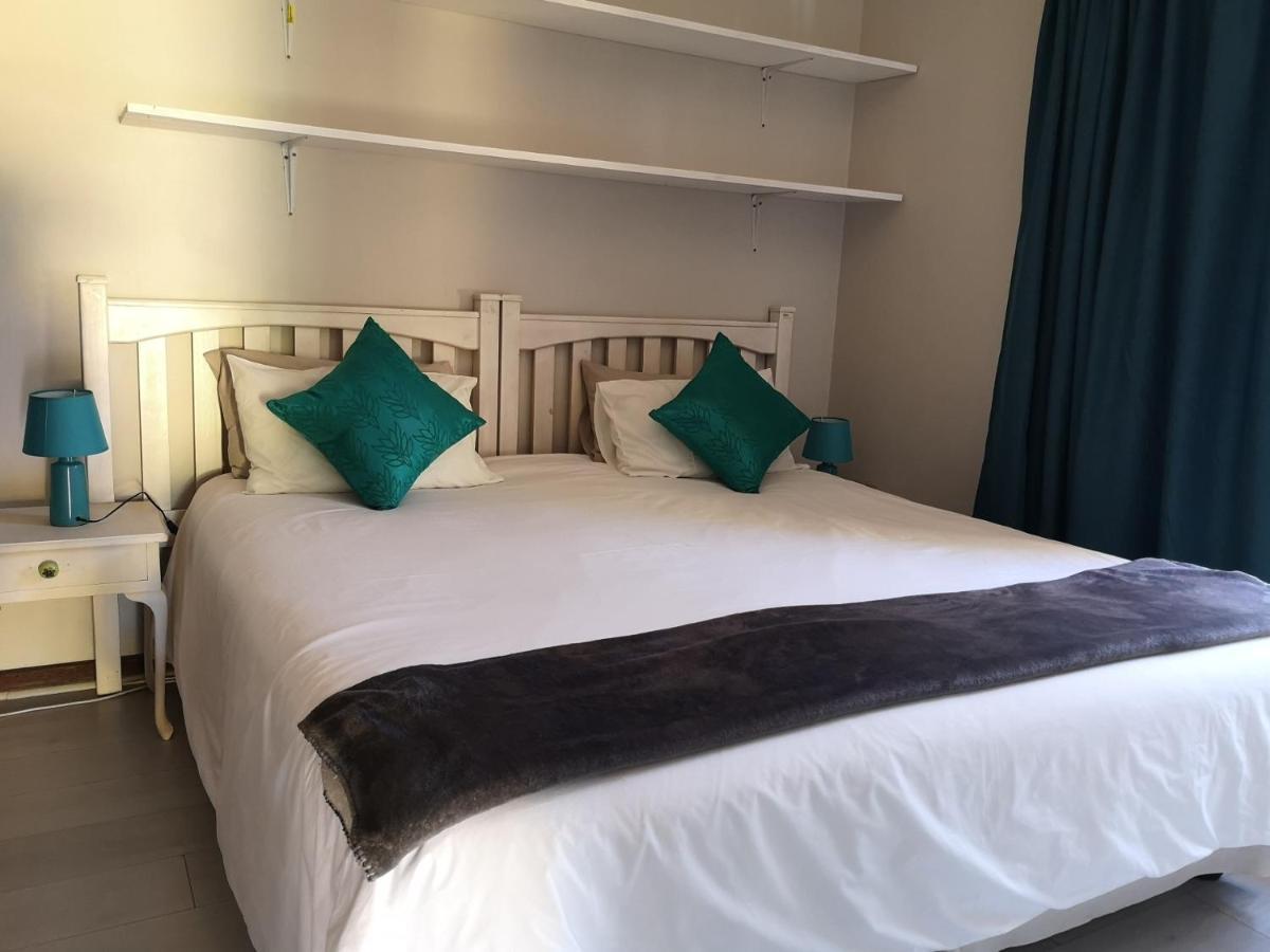 A Vue Guesthouse Somerset West Exterior foto